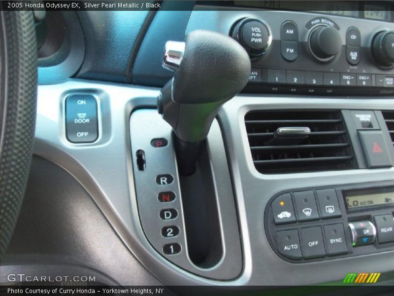 Silver Pearl Metallic / Black 2005 Honda Odyssey EX