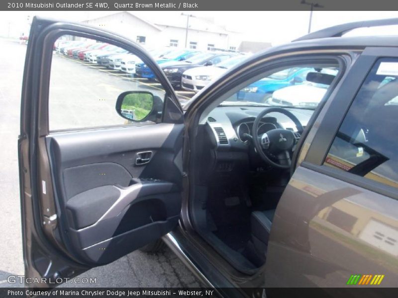 Quartz Brown Metallic / Black 2010 Mitsubishi Outlander SE 4WD