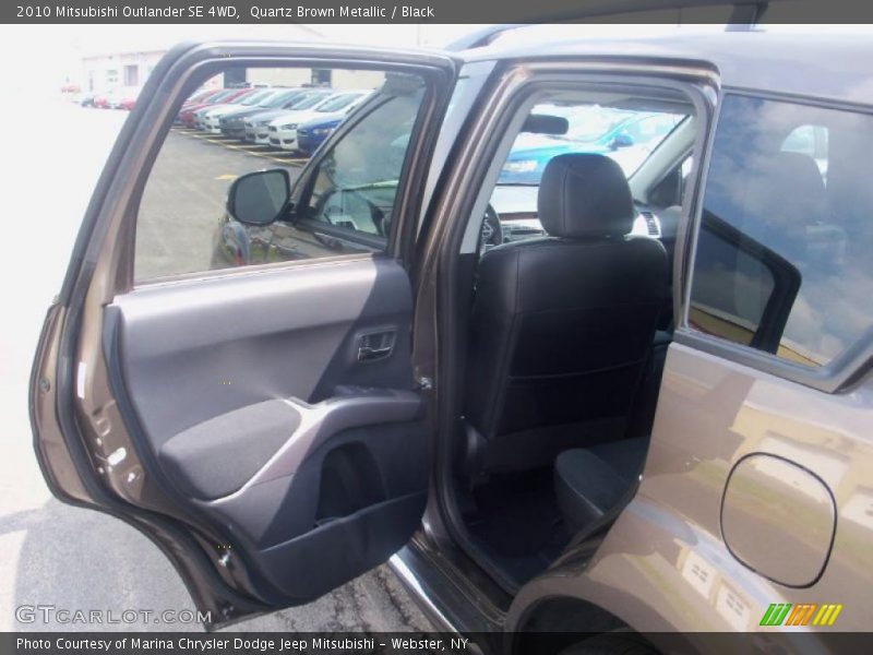 Quartz Brown Metallic / Black 2010 Mitsubishi Outlander SE 4WD