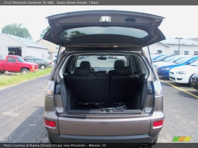 Quartz Brown Metallic / Black 2010 Mitsubishi Outlander SE 4WD