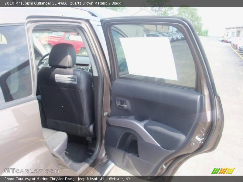 Quartz Brown Metallic / Black 2010 Mitsubishi Outlander SE 4WD
