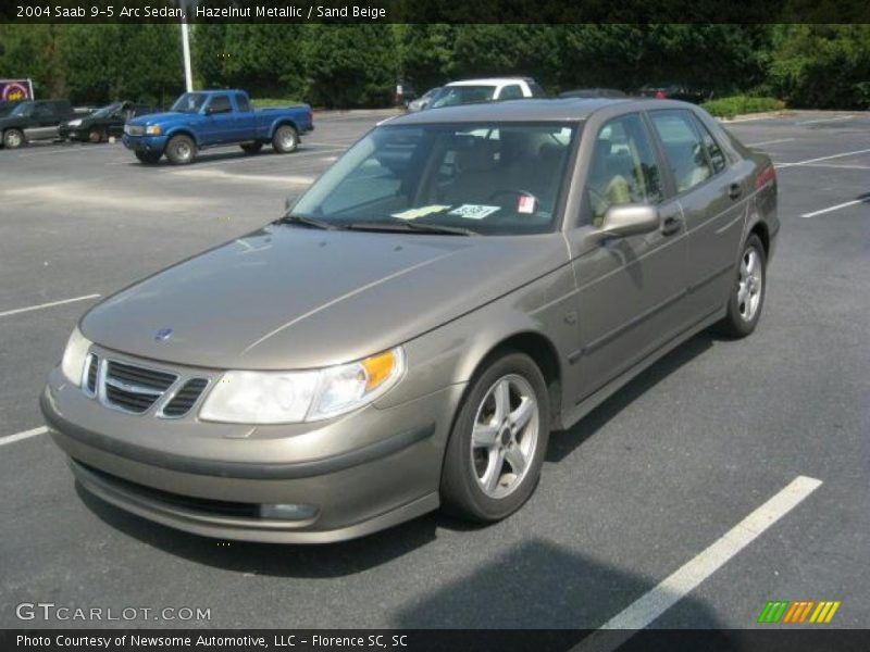 Hazelnut Metallic / Sand Beige 2004 Saab 9-5 Arc Sedan