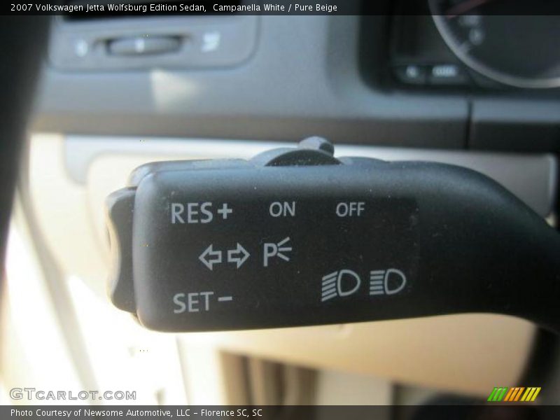 Campanella White / Pure Beige 2007 Volkswagen Jetta Wolfsburg Edition Sedan