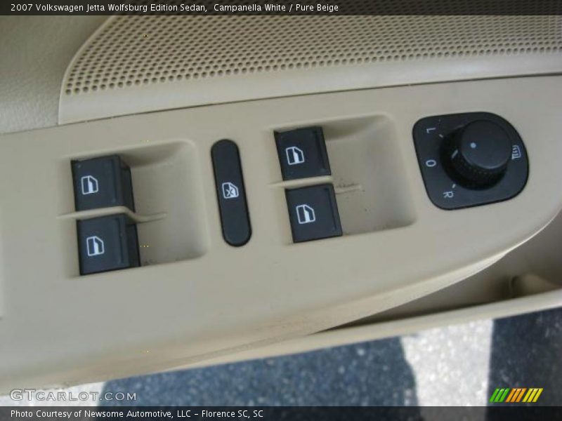 Campanella White / Pure Beige 2007 Volkswagen Jetta Wolfsburg Edition Sedan