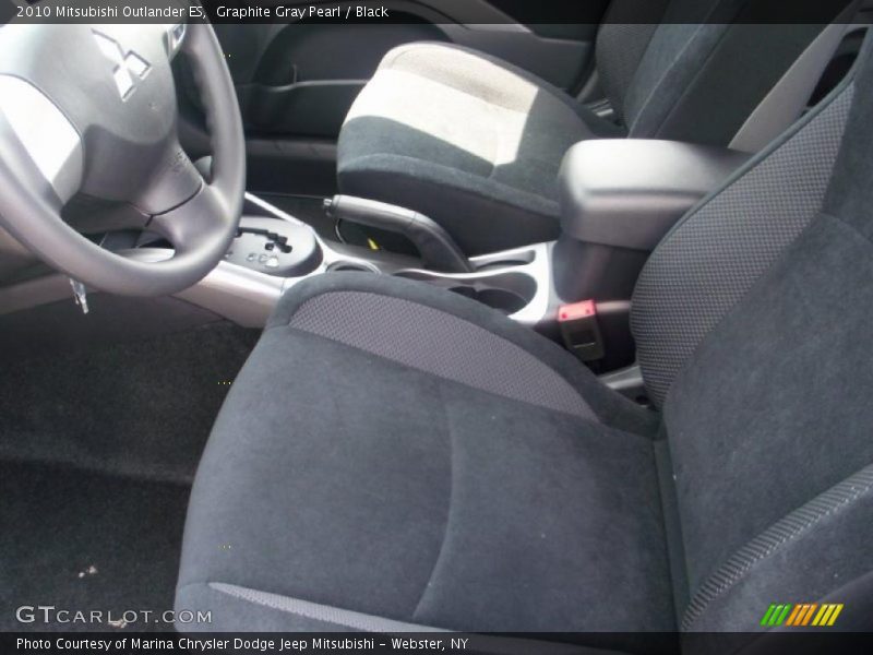 Graphite Gray Pearl / Black 2010 Mitsubishi Outlander ES