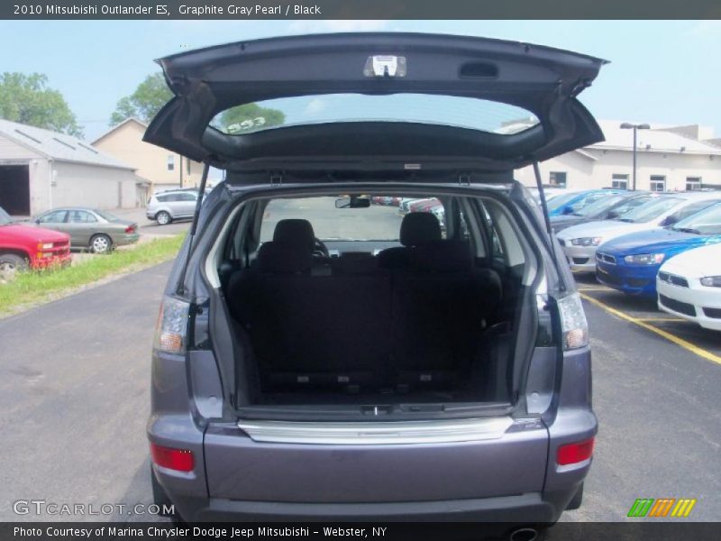 Graphite Gray Pearl / Black 2010 Mitsubishi Outlander ES