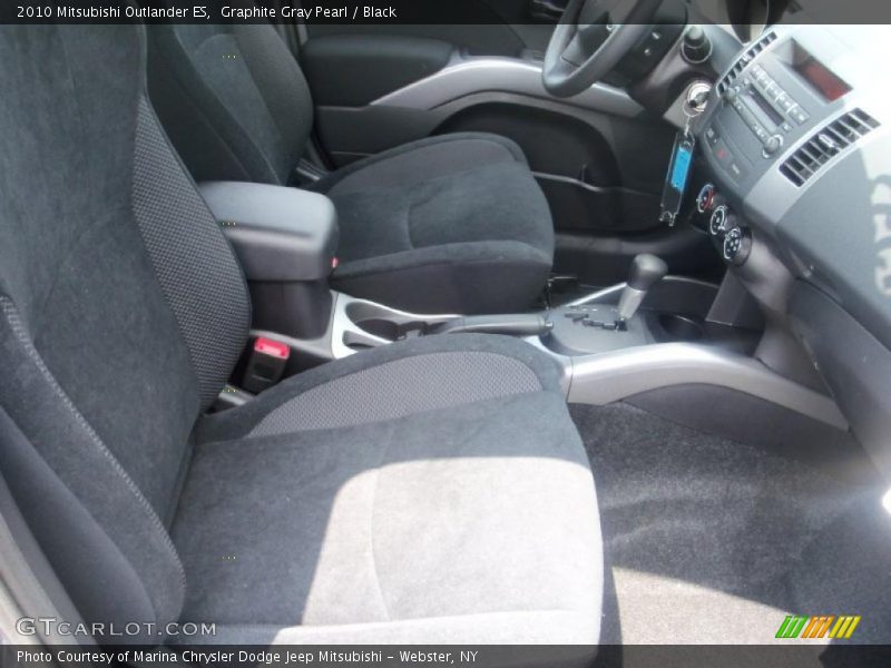 Graphite Gray Pearl / Black 2010 Mitsubishi Outlander ES