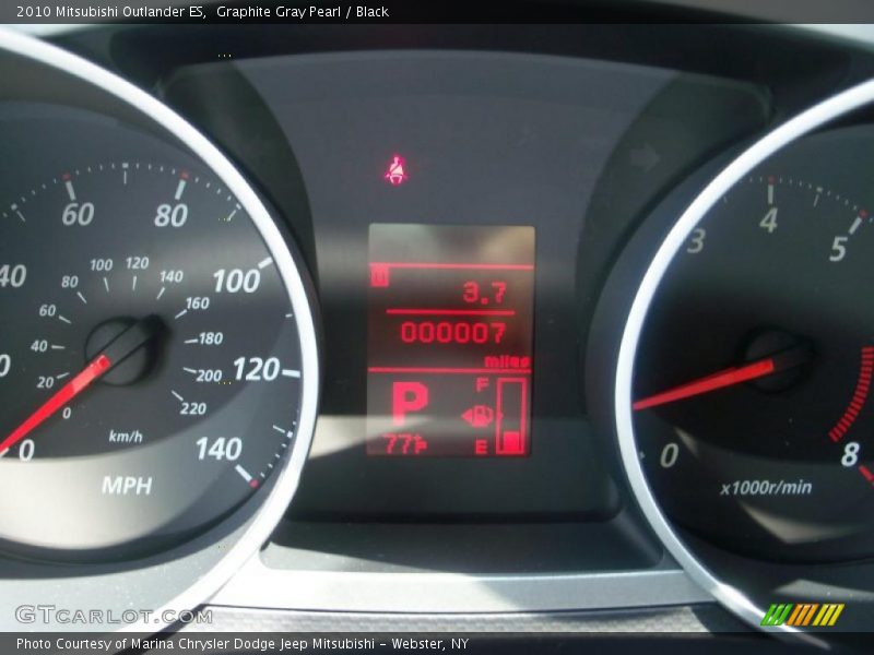 Graphite Gray Pearl / Black 2010 Mitsubishi Outlander ES