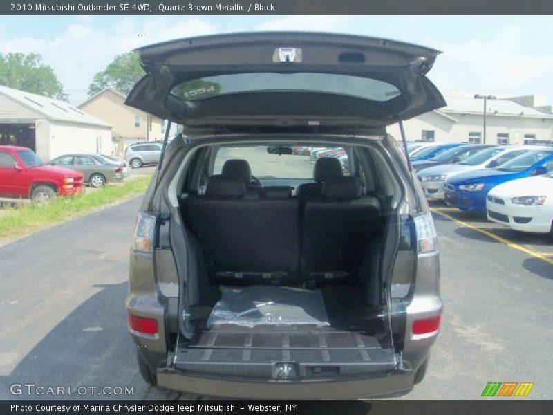 Quartz Brown Metallic / Black 2010 Mitsubishi Outlander SE 4WD