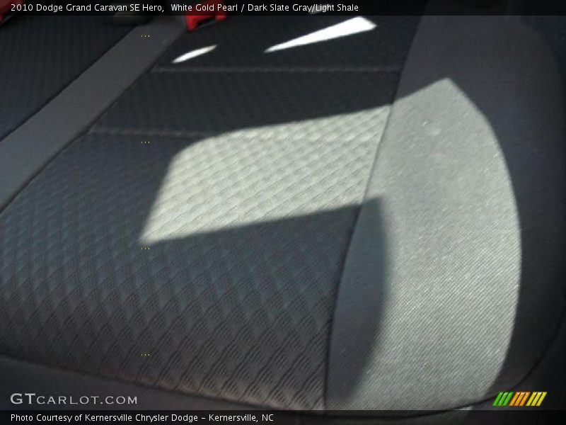 White Gold Pearl / Dark Slate Gray/Light Shale 2010 Dodge Grand Caravan SE Hero