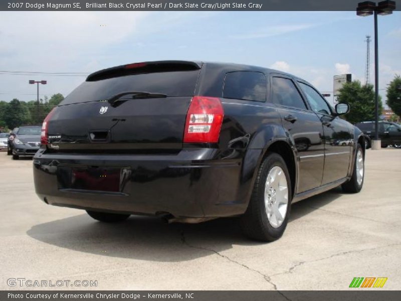 Brilliant Black Crystal Pearl / Dark Slate Gray/Light Slate Gray 2007 Dodge Magnum SE