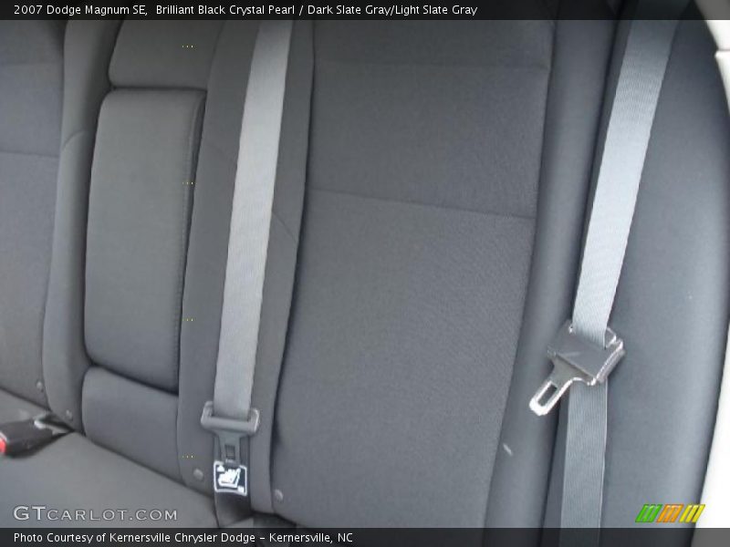 Brilliant Black Crystal Pearl / Dark Slate Gray/Light Slate Gray 2007 Dodge Magnum SE