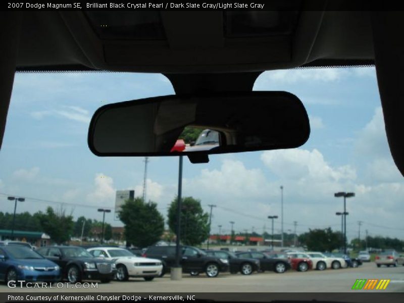 Brilliant Black Crystal Pearl / Dark Slate Gray/Light Slate Gray 2007 Dodge Magnum SE