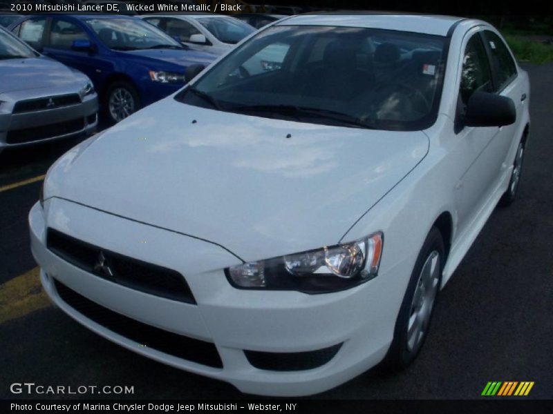 Wicked White Metallic / Black 2010 Mitsubishi Lancer DE
