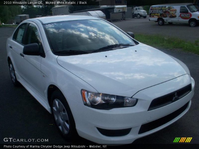 Wicked White Metallic / Black 2010 Mitsubishi Lancer DE