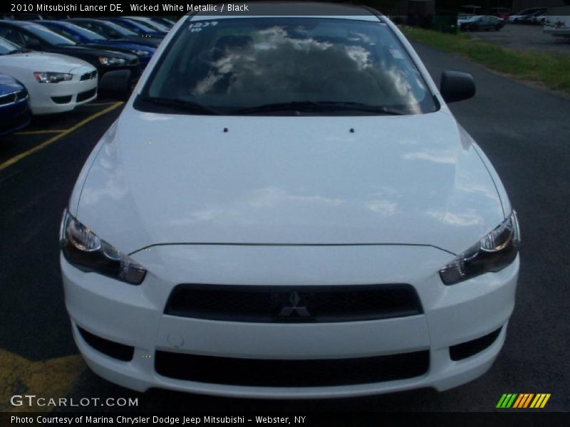 Wicked White Metallic / Black 2010 Mitsubishi Lancer DE