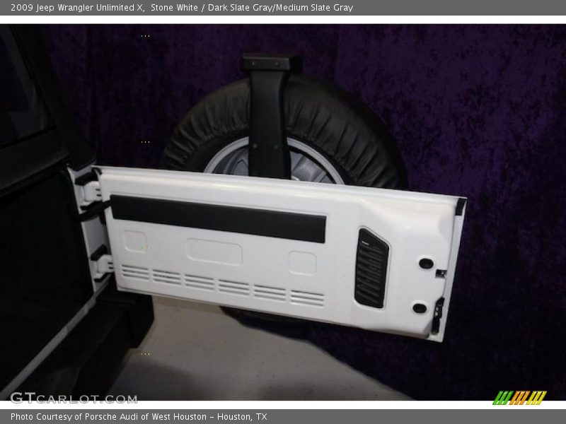 Stone White / Dark Slate Gray/Medium Slate Gray 2009 Jeep Wrangler Unlimited X