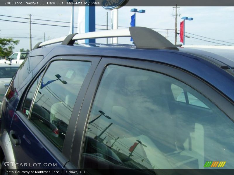 Dark Blue Pearl Metallic / Shale 2005 Ford Freestyle SE