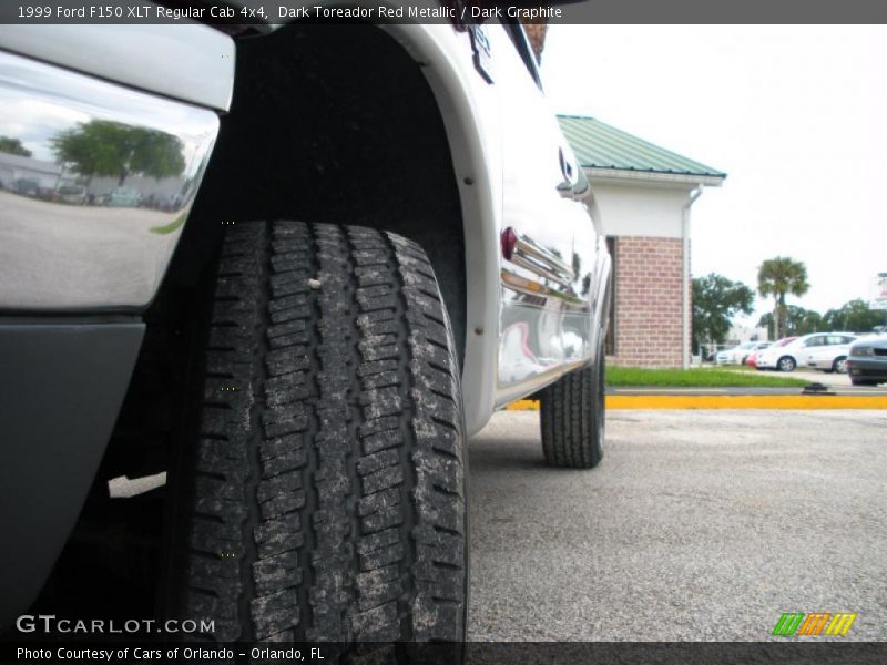 Dark Toreador Red Metallic / Dark Graphite 1999 Ford F150 XLT Regular Cab 4x4