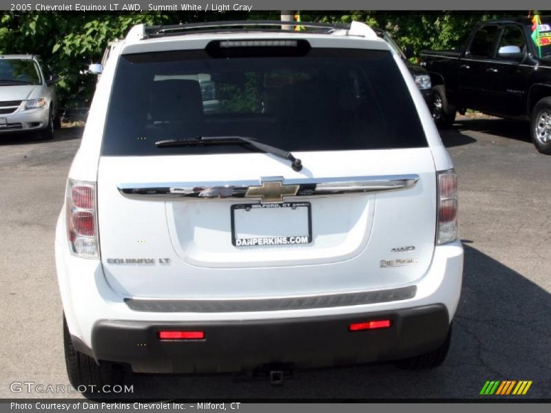 Summit White / Light Gray 2005 Chevrolet Equinox LT AWD