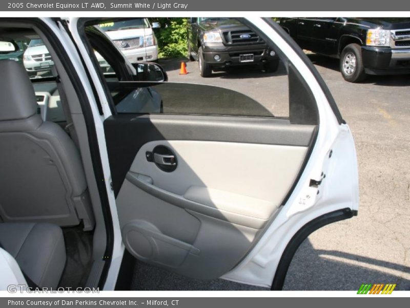 Summit White / Light Gray 2005 Chevrolet Equinox LT AWD
