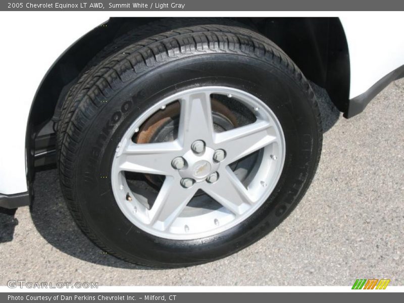 Summit White / Light Gray 2005 Chevrolet Equinox LT AWD