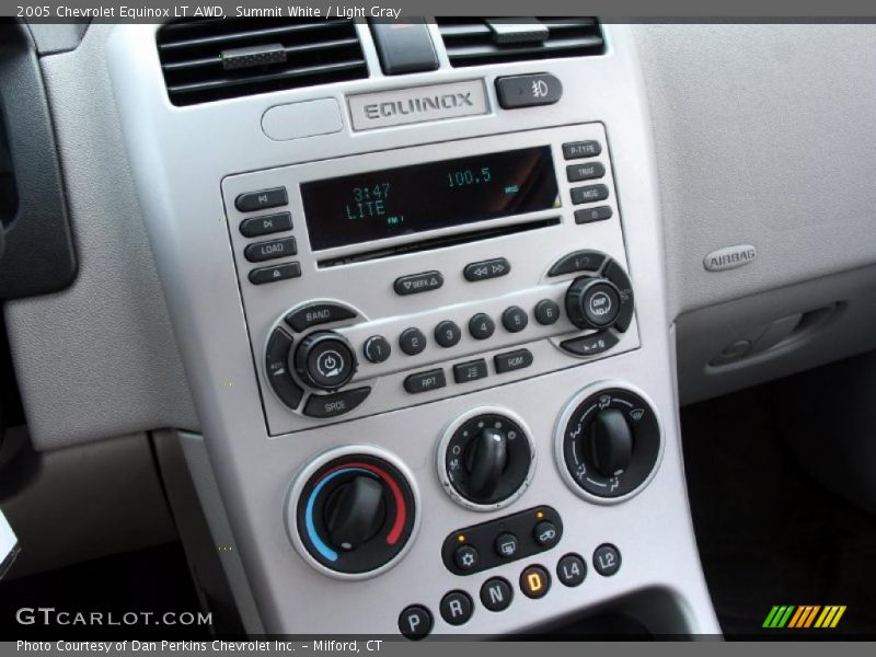 Summit White / Light Gray 2005 Chevrolet Equinox LT AWD