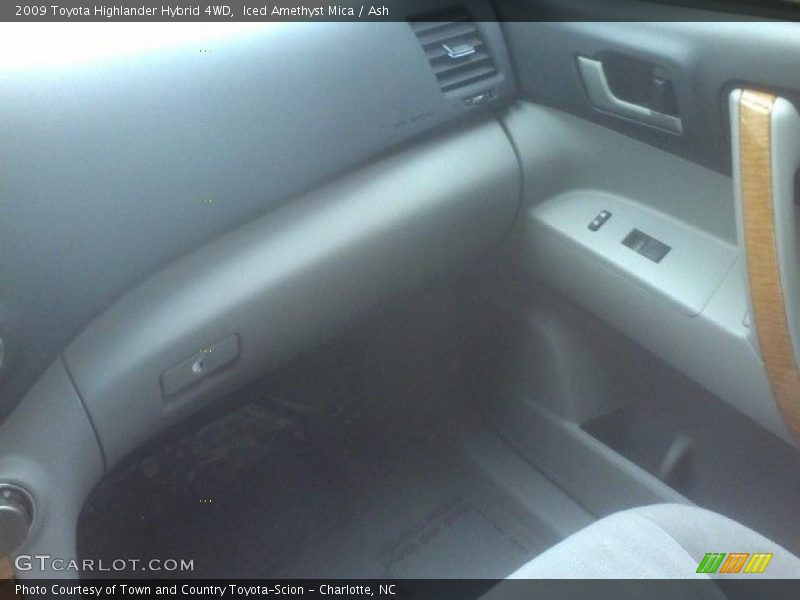 Iced Amethyst Mica / Ash 2009 Toyota Highlander Hybrid 4WD