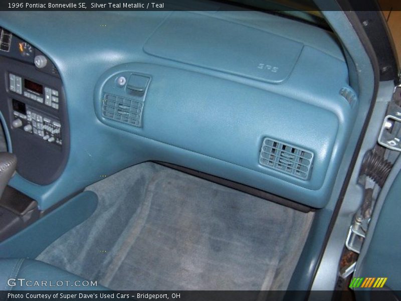 Silver Teal Metallic / Teal 1996 Pontiac Bonneville SE