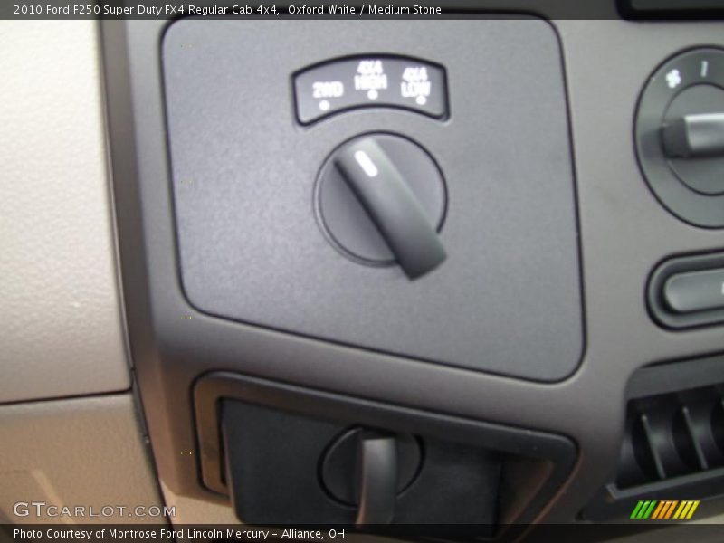Oxford White / Medium Stone 2010 Ford F250 Super Duty FX4 Regular Cab 4x4
