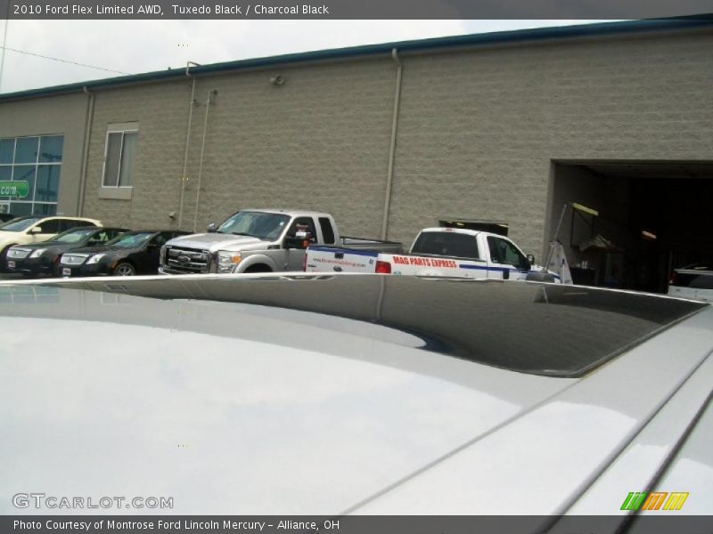 Tuxedo Black / Charcoal Black 2010 Ford Flex Limited AWD