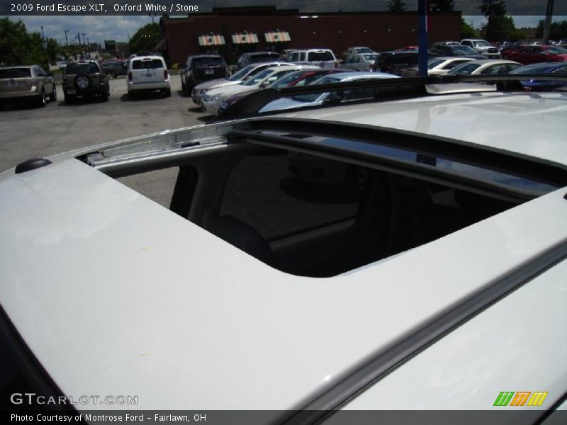 Oxford White / Stone 2009 Ford Escape XLT