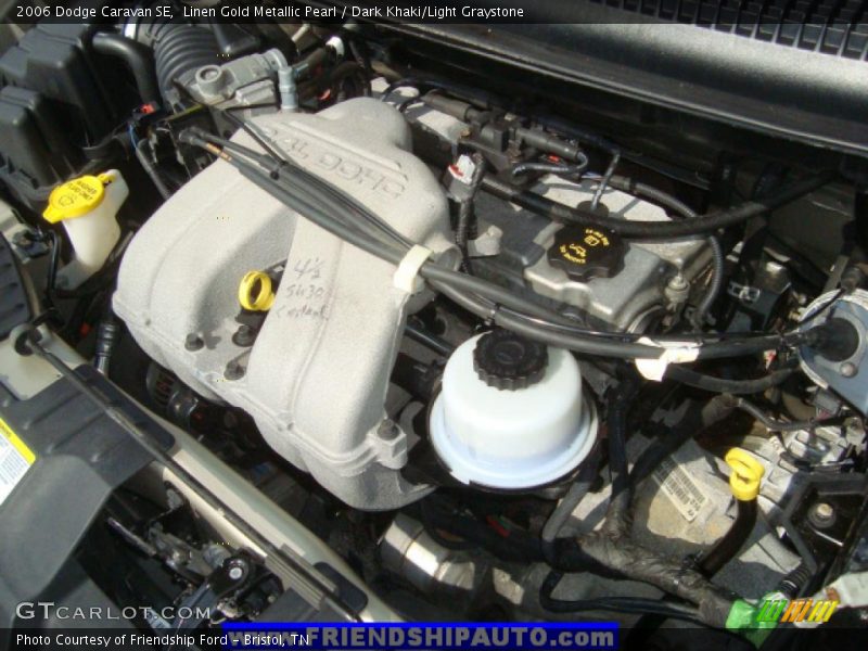 Linen Gold Metallic Pearl / Dark Khaki/Light Graystone 2006 Dodge Caravan SE