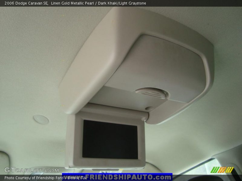 Linen Gold Metallic Pearl / Dark Khaki/Light Graystone 2006 Dodge Caravan SE