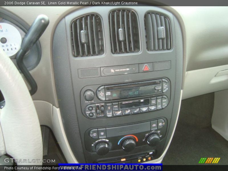 Linen Gold Metallic Pearl / Dark Khaki/Light Graystone 2006 Dodge Caravan SE