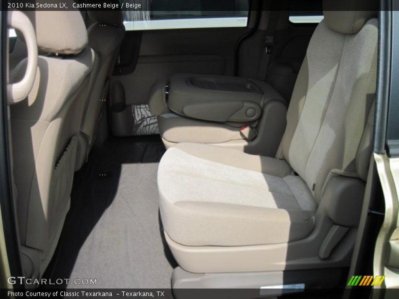 Cashmere Beige / Beige 2010 Kia Sedona LX
