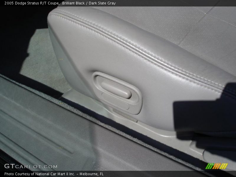 Brilliant Black / Dark Slate Gray 2005 Dodge Stratus R/T Coupe
