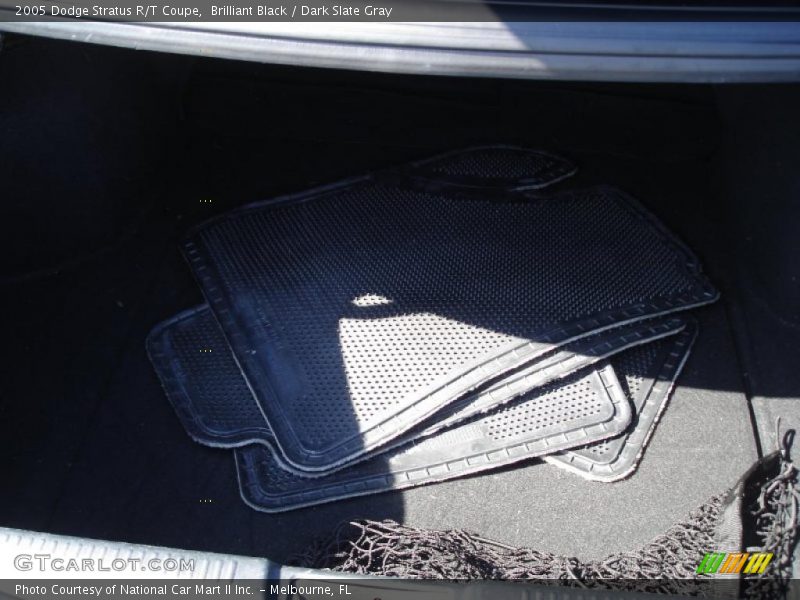 Brilliant Black / Dark Slate Gray 2005 Dodge Stratus R/T Coupe