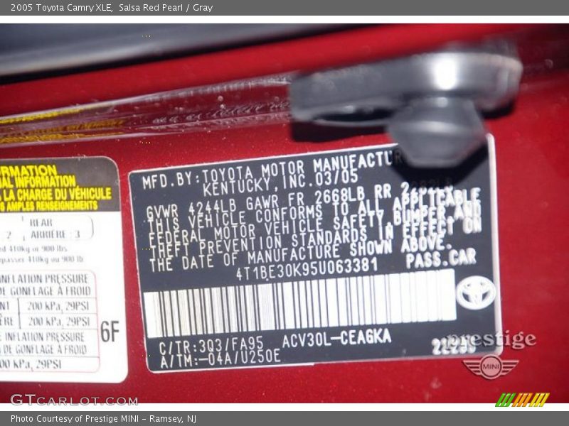 Salsa Red Pearl / Gray 2005 Toyota Camry XLE