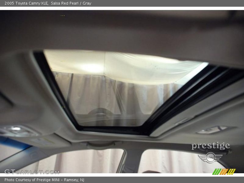 Salsa Red Pearl / Gray 2005 Toyota Camry XLE