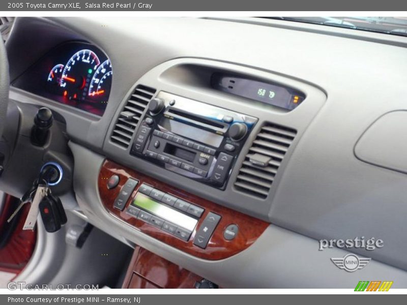 Salsa Red Pearl / Gray 2005 Toyota Camry XLE