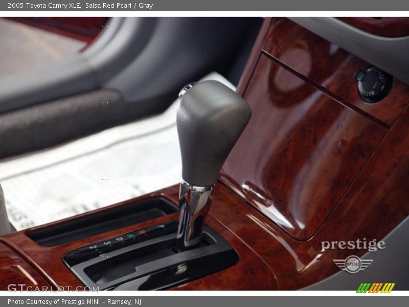 Salsa Red Pearl / Gray 2005 Toyota Camry XLE