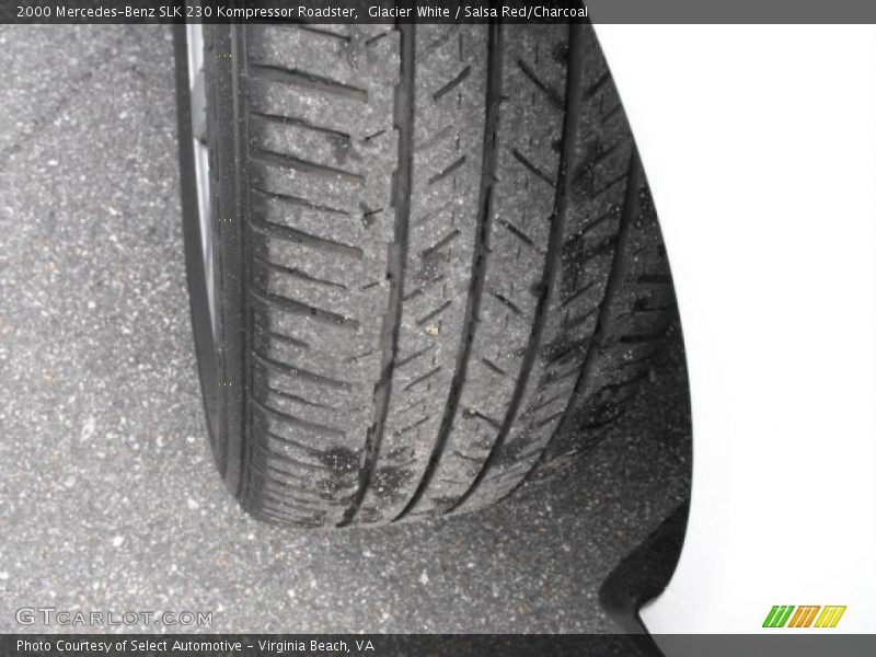 Glacier White / Salsa Red/Charcoal 2000 Mercedes-Benz SLK 230 Kompressor Roadster