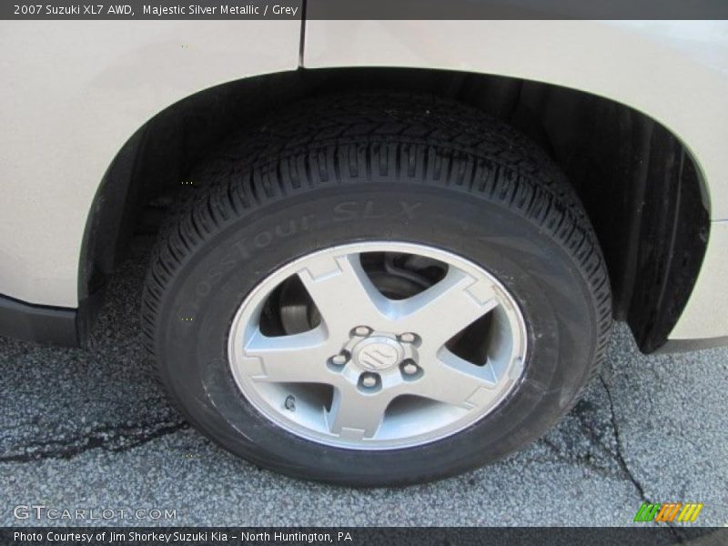 Majestic Silver Metallic / Grey 2007 Suzuki XL7 AWD