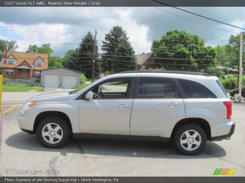 Majestic Silver Metallic / Grey 2007 Suzuki XL7 AWD