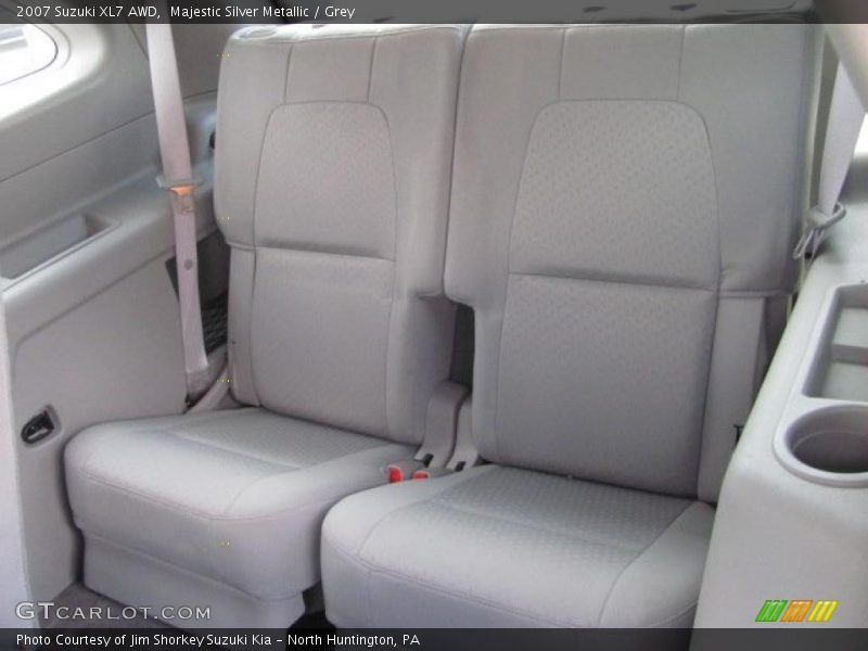 Majestic Silver Metallic / Grey 2007 Suzuki XL7 AWD