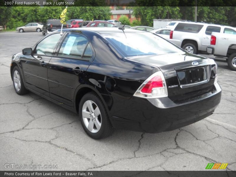 Black / Light Stone 2007 Ford Fusion SE