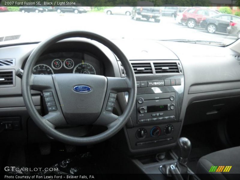 Black / Light Stone 2007 Ford Fusion SE