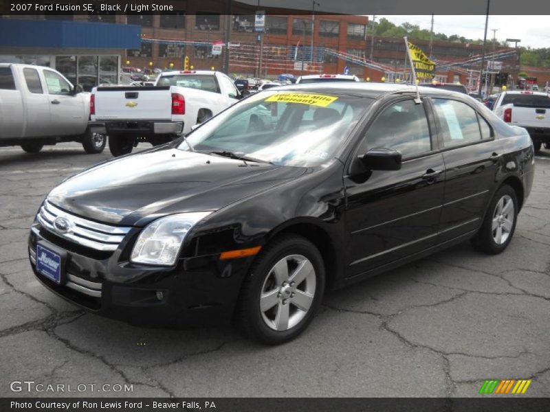 Black / Light Stone 2007 Ford Fusion SE