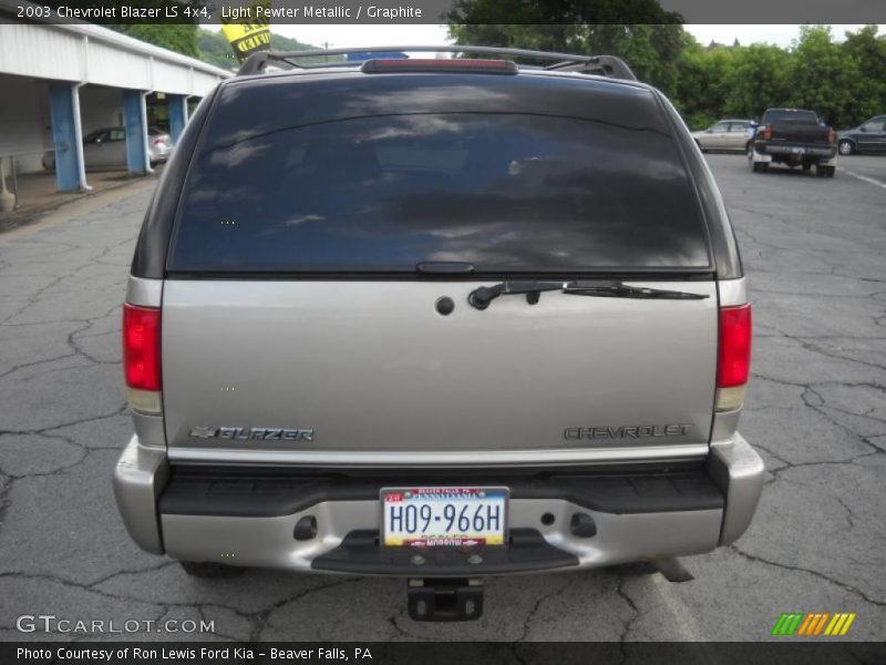 Light Pewter Metallic / Graphite 2003 Chevrolet Blazer LS 4x4